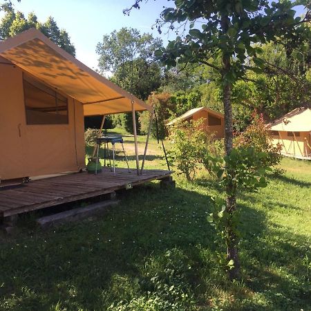Camping Forcalquier Les Routes De Provence Hotel Luaran gambar