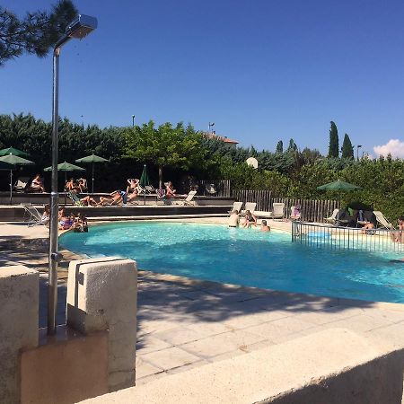 Camping Forcalquier Les Routes De Provence Hotel Luaran gambar