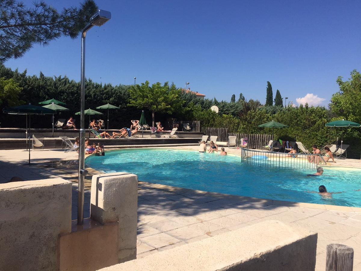 Camping Forcalquier Les Routes De Provence Hotel Luaran gambar
