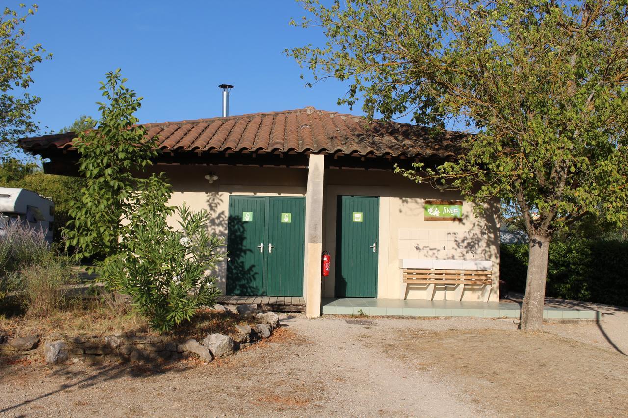 Camping Forcalquier Les Routes De Provence Hotel Luaran gambar