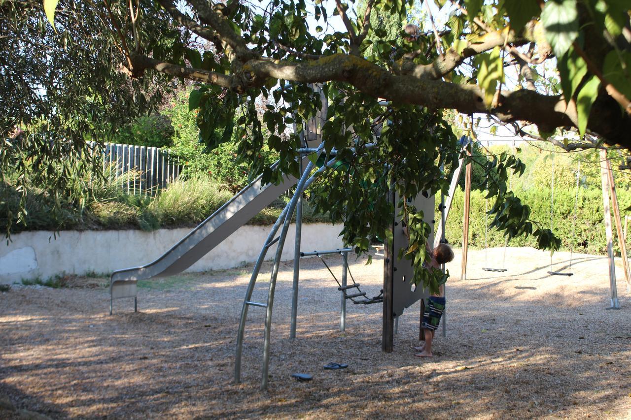 Camping Forcalquier Les Routes De Provence Hotel Luaran gambar