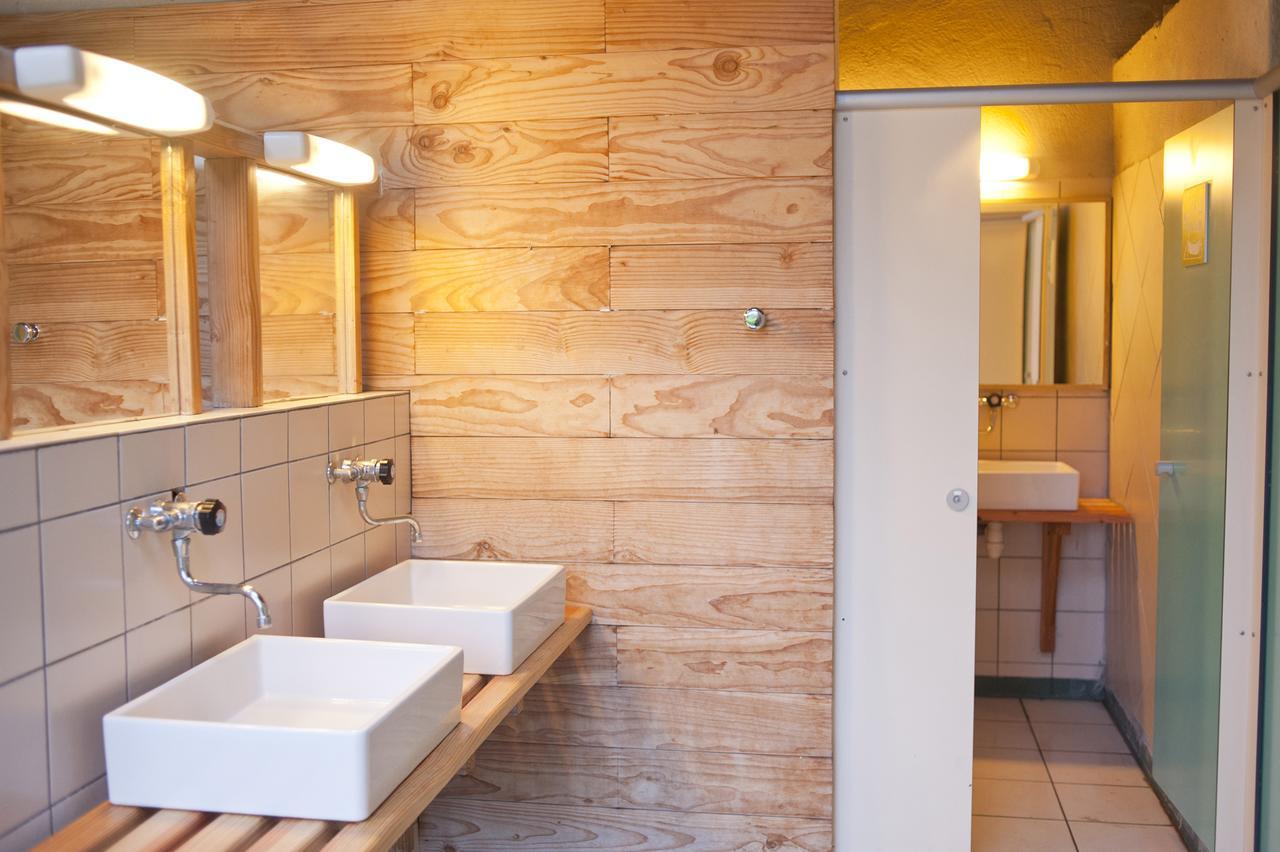Camping Forcalquier Les Routes De Provence Hotel Luaran gambar