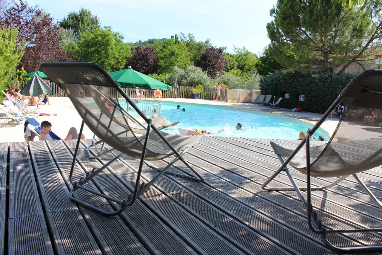 Camping Forcalquier Les Routes De Provence Hotel Luaran gambar