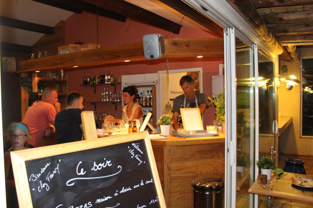 Camping Forcalquier Les Routes De Provence Hotel Luaran gambar