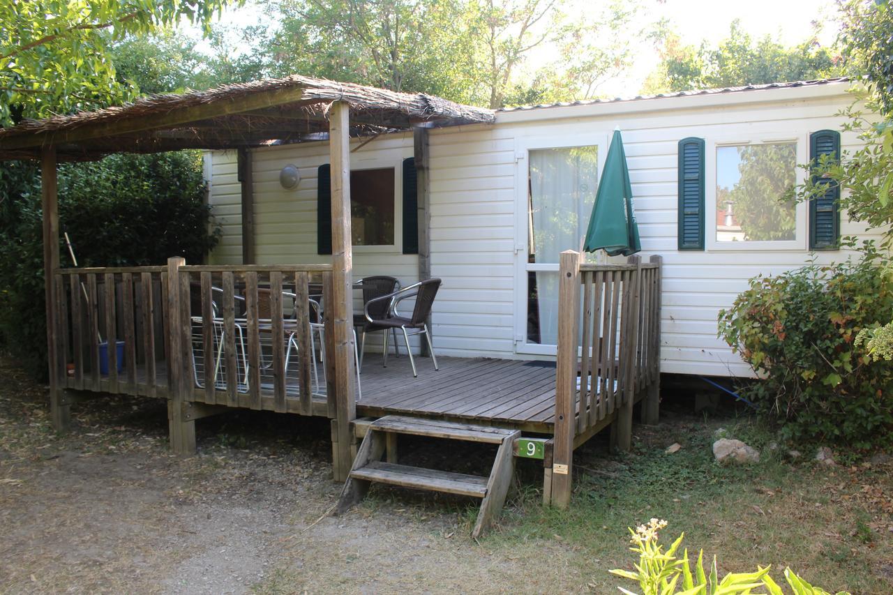 Camping Forcalquier Les Routes De Provence Hotel Luaran gambar